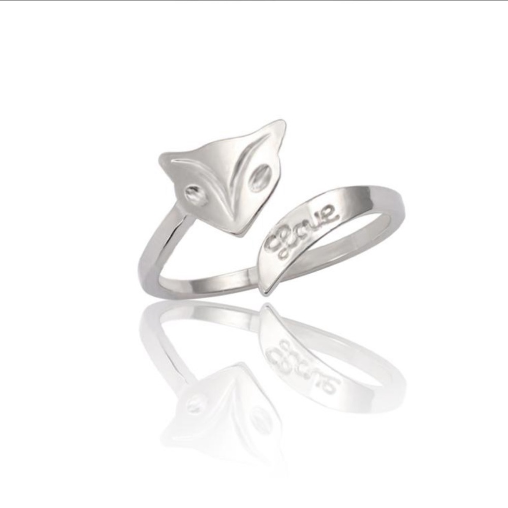 ⭕️Silver Fox Ring Carved Love